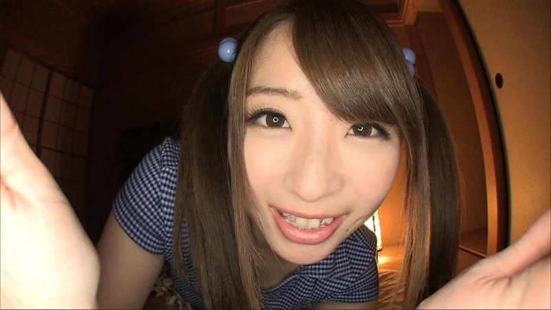 【品番 49ekdv00457】初美沙希と過ごす同棲生活!毎朝の「いってらっしゃい」から夜のコスプレエッチ、寝込みを襲う背徳SEXまで完全密着レビューのサンプル画像12