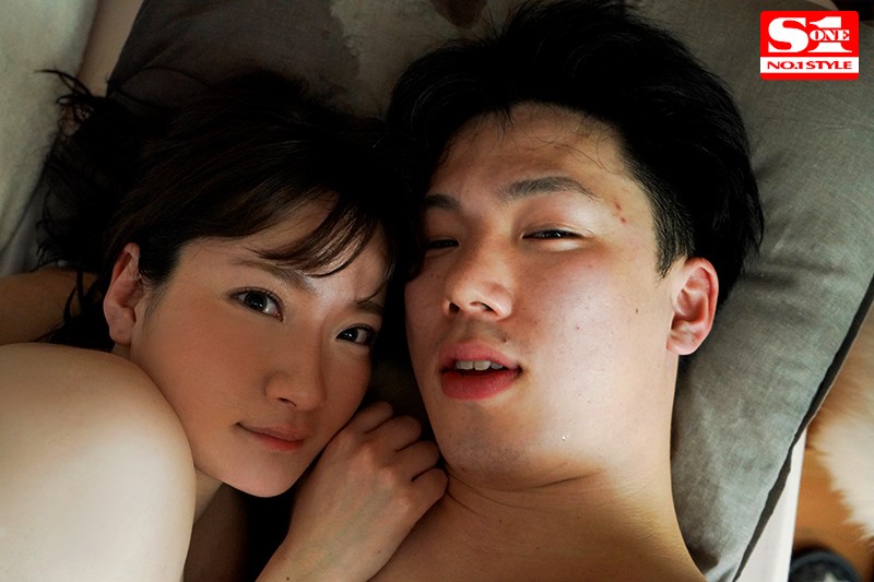 一ヶ月間の禁欲の果てに彼女の親友と僕が浮気SEXだけに没頭した彼女不在の2日間。 鷲尾めいのサンプル画像10